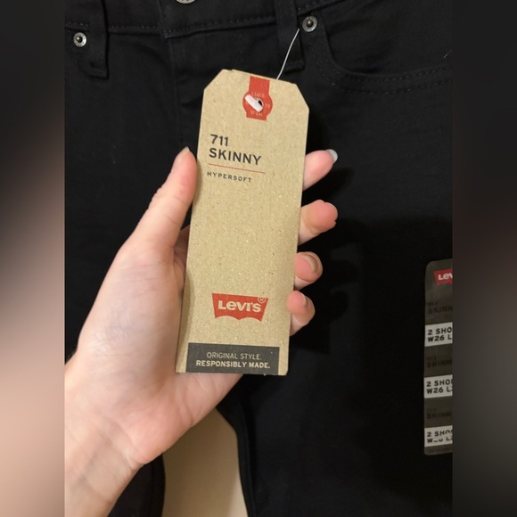 Levi's 711 Women's Skinny Jeans Black Size 2 Short W26 L28 NWTs - Picture 6 of 9